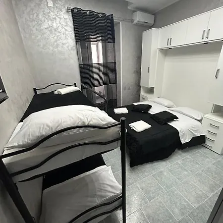 Апартаменты Da Concettina House Неаполь